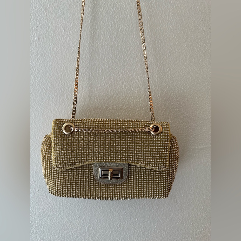 Chic Gold Chain Clutch